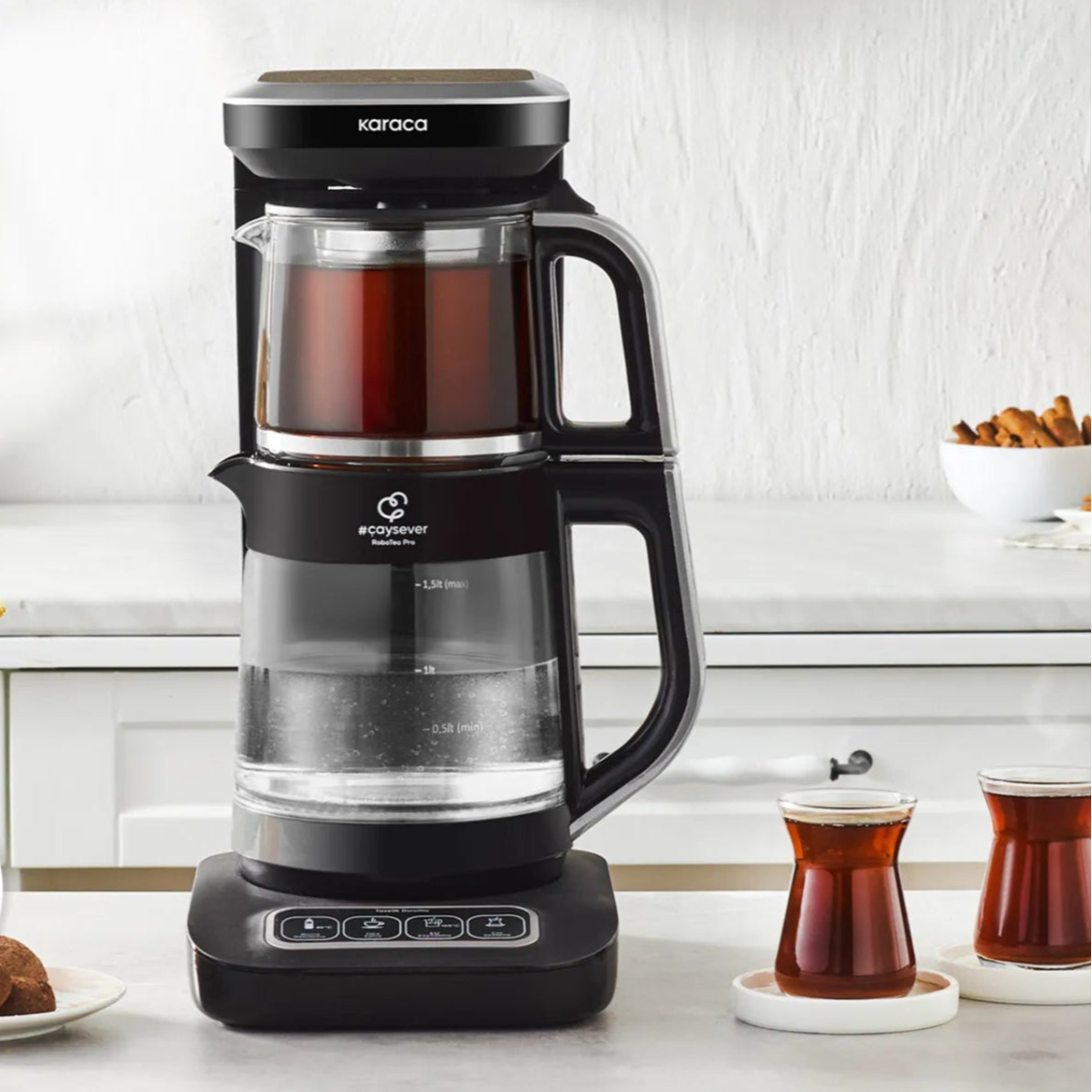 Karaca Çaysever Robotea Pro Connect 4-i-1 Talende Te- og Kaffemaskine 2500W – Sort/Sølv