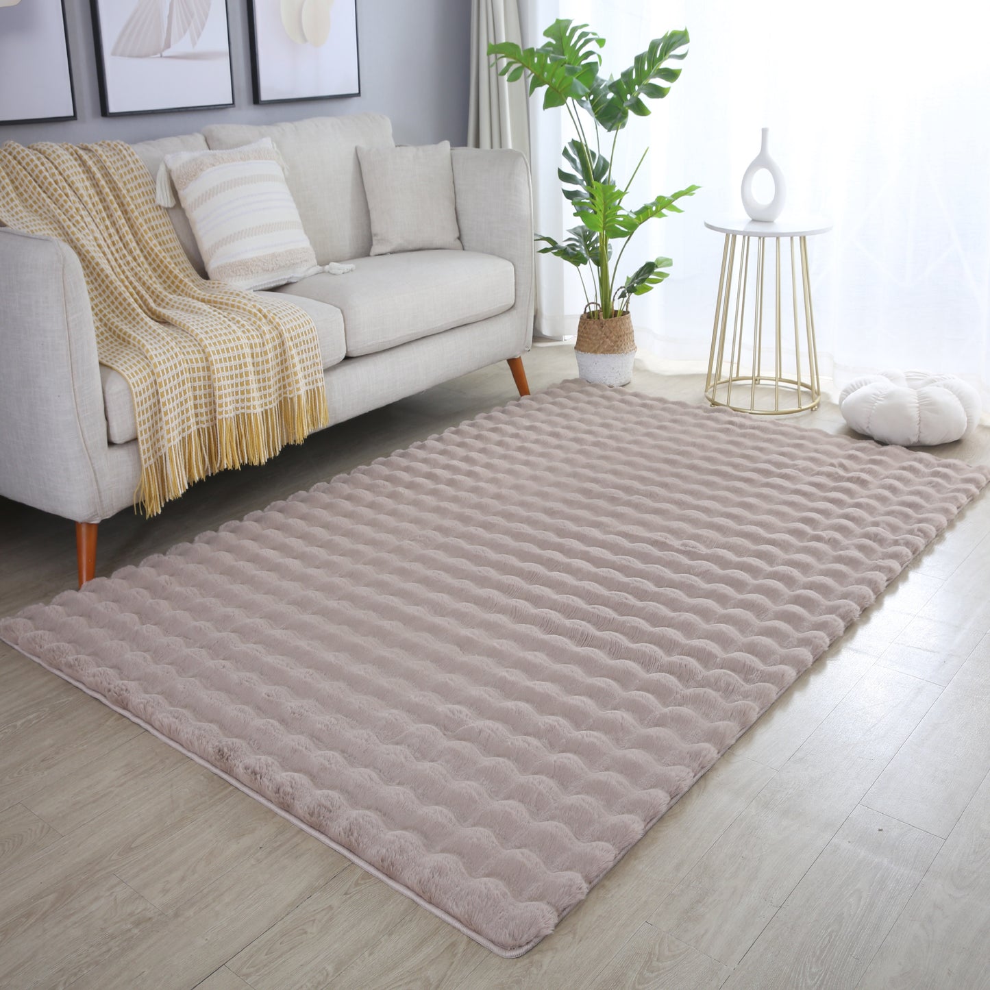 Soft Pels Med Bølger Beige