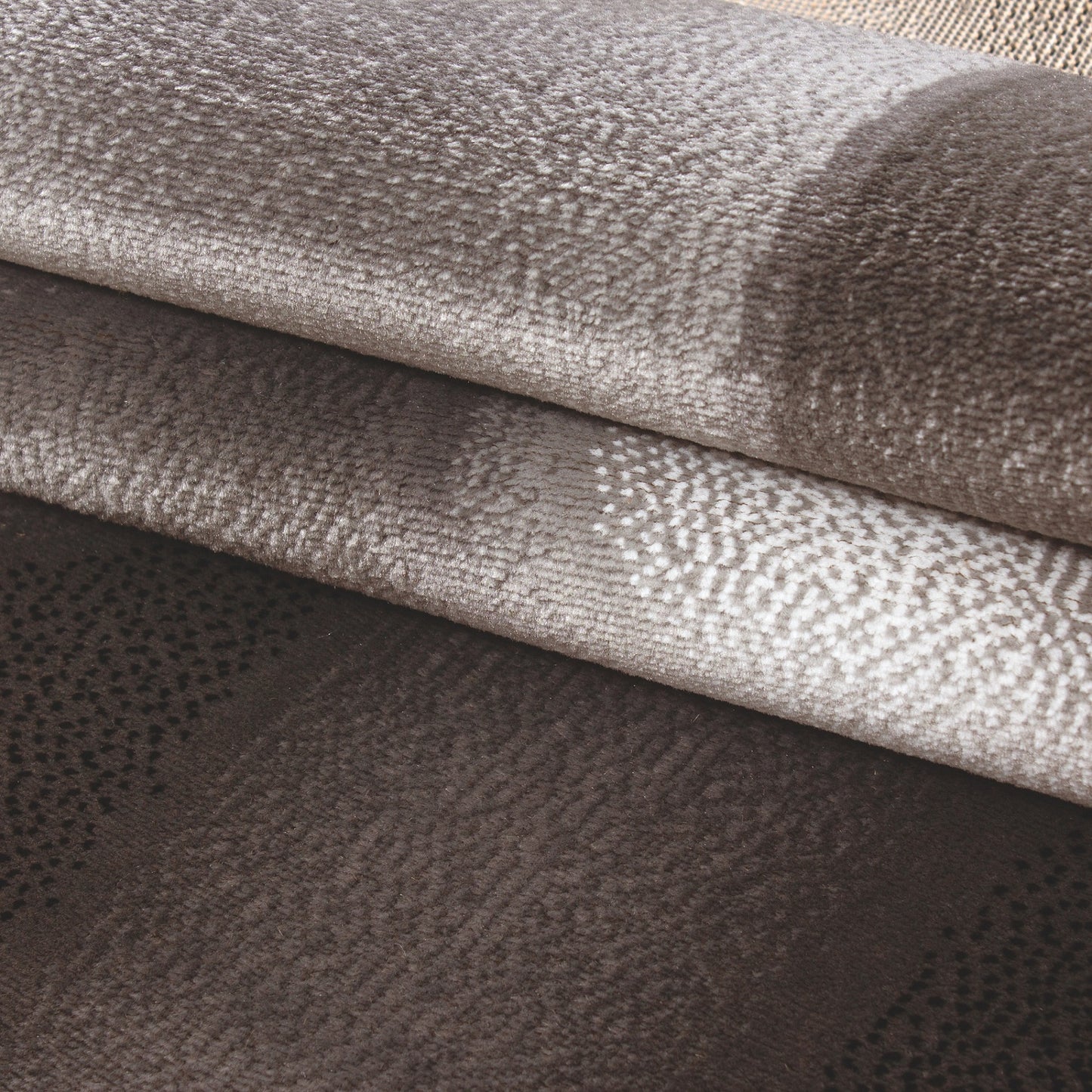 Plus - 8008 Brun
