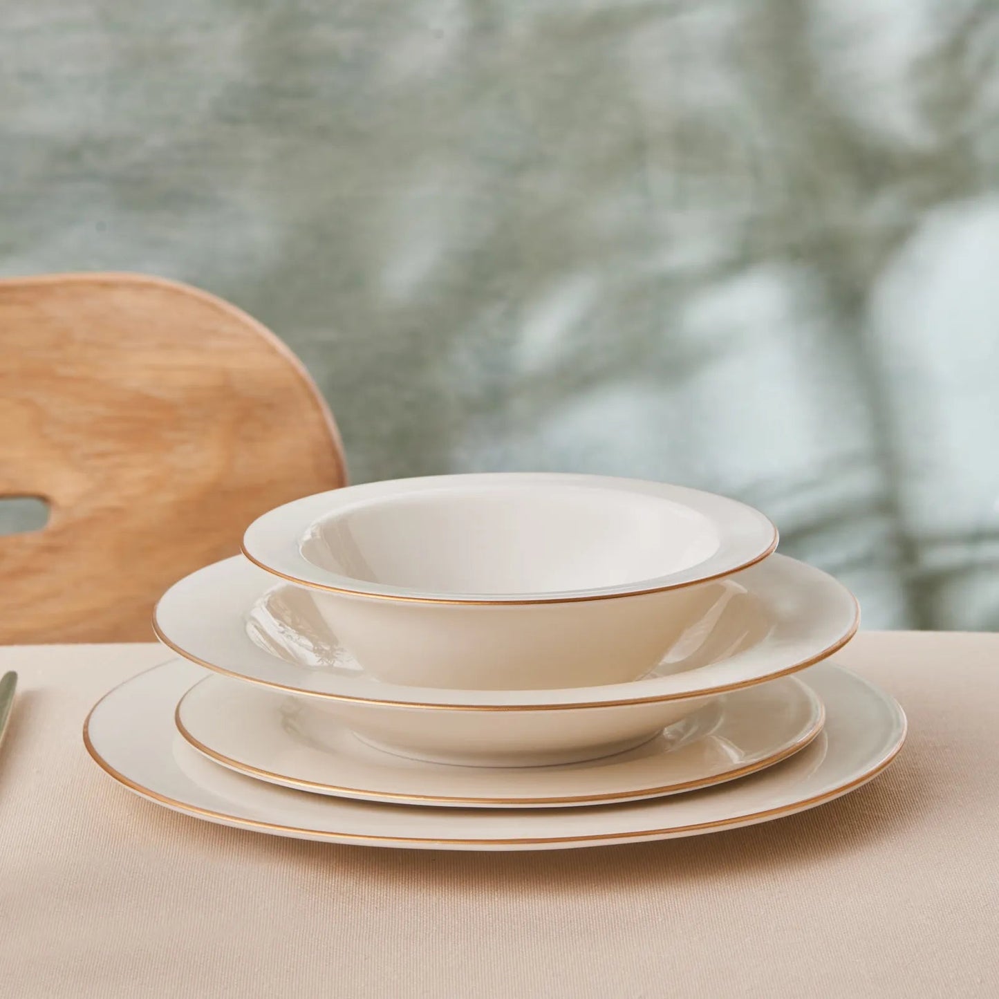 Karaca Eva Gold Porcelænssæt Guldkant - 24 dele 6 personer