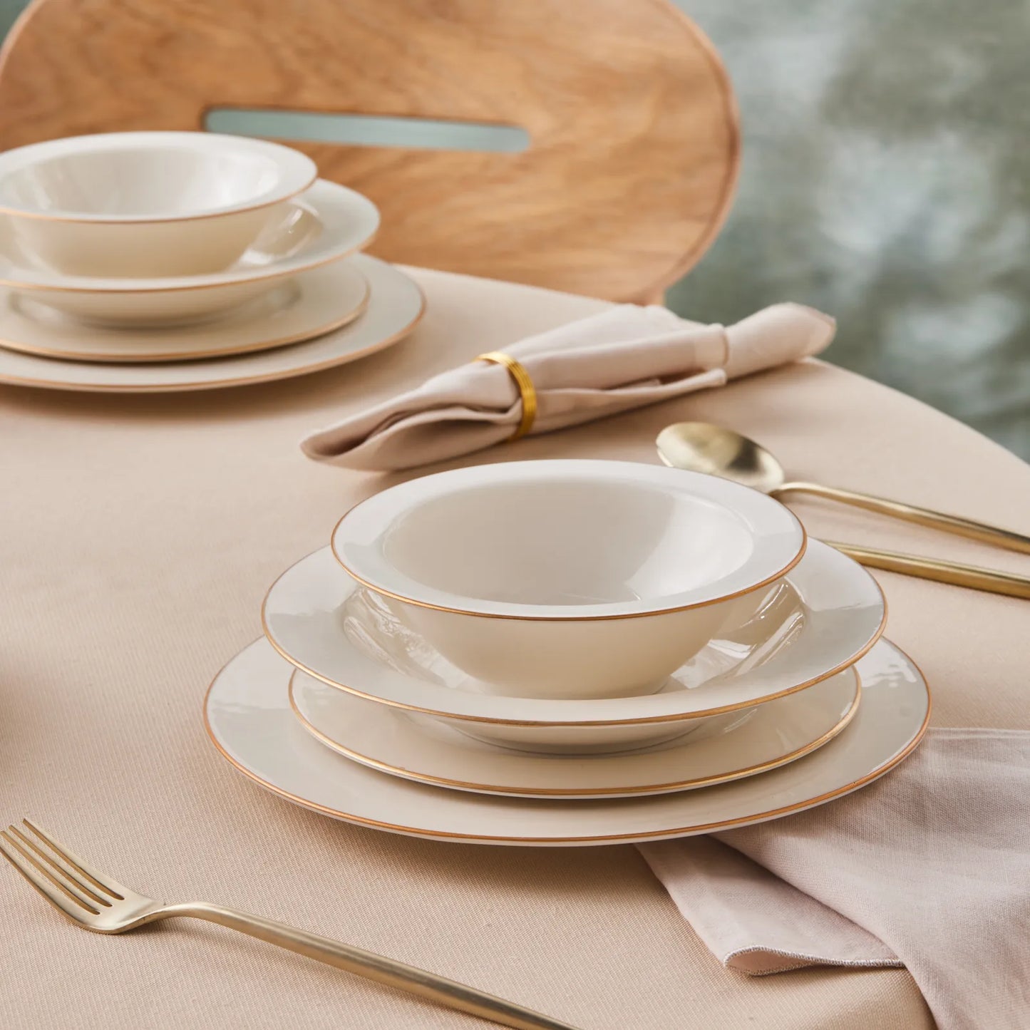 Karaca Eva Gold Porcelænssæt Guldkant - 24 dele 6 personer