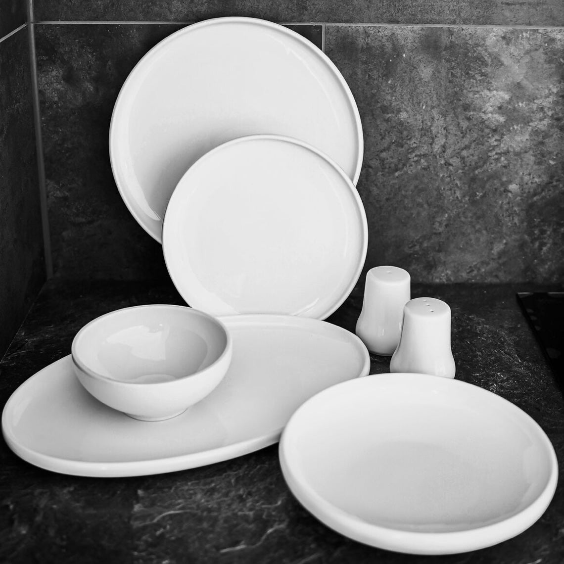 Hvid Porcelænssæt 6 Pers. 27 Dele - Almina Respiro