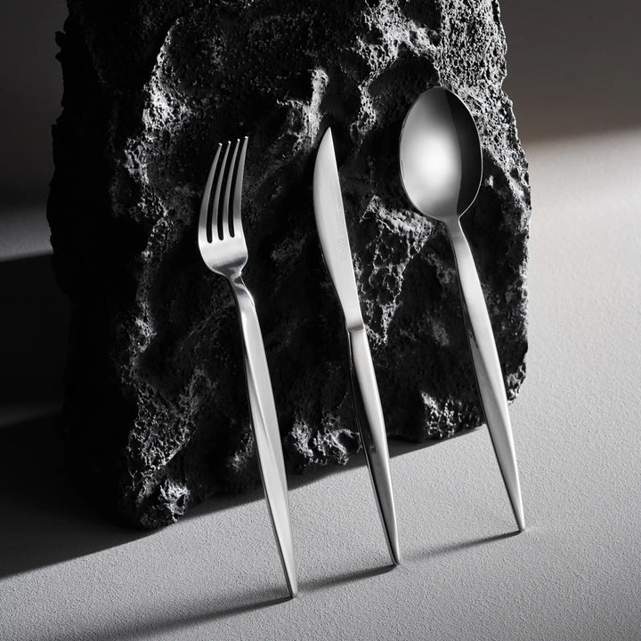 Karaca x Sarıyer Design – 316 Elegance Sarıyer Sølv – 84-dele Bestiksæt til 12 personer.