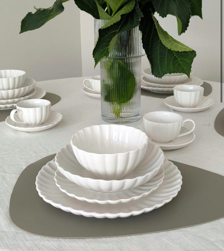 Almina Daisy Porcelænssæt til 6 personer - 24 dele - Hvid