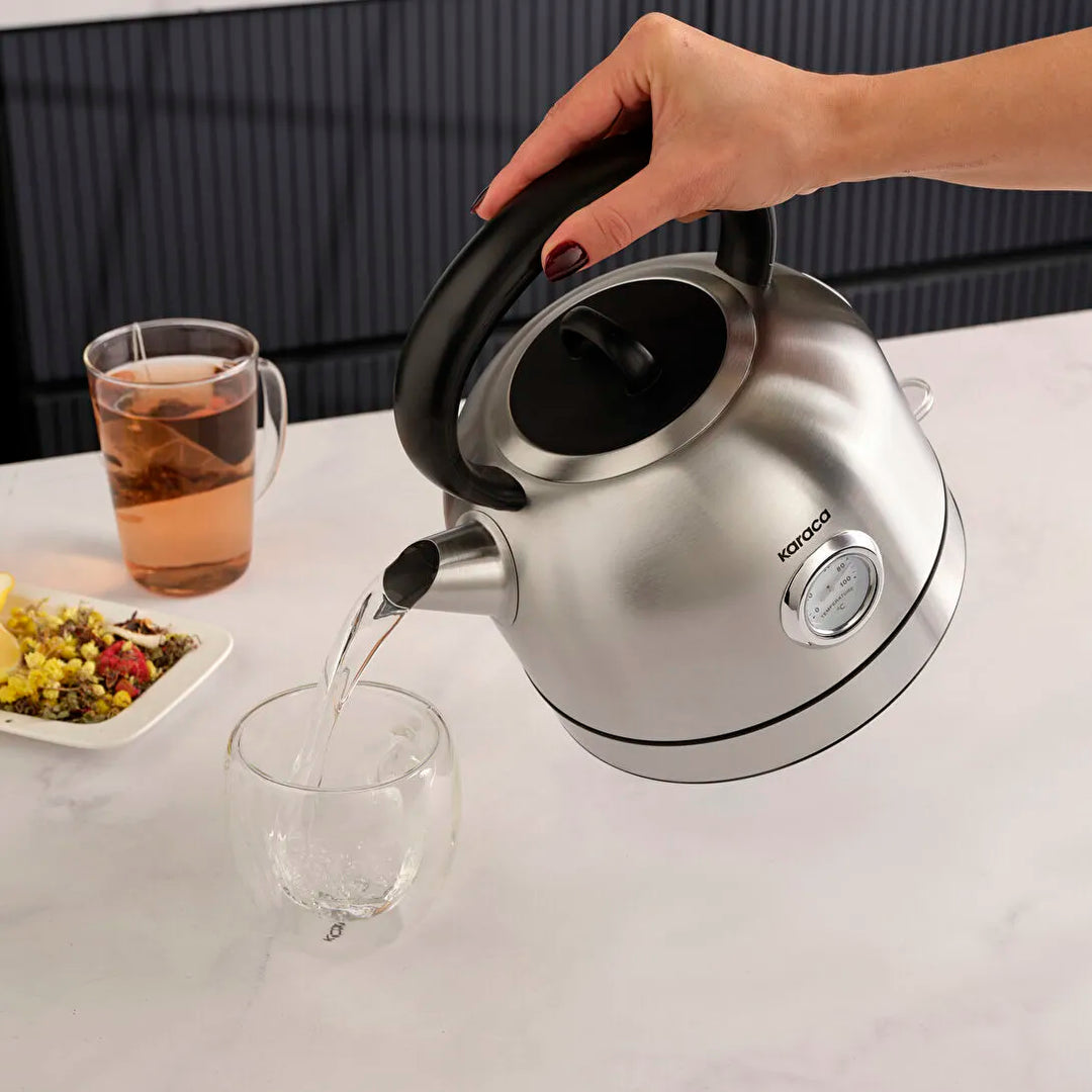 Karaca Retro 2202 Elkedel – Nostalgi og Kraftfuld Elegance Grå (2200W)