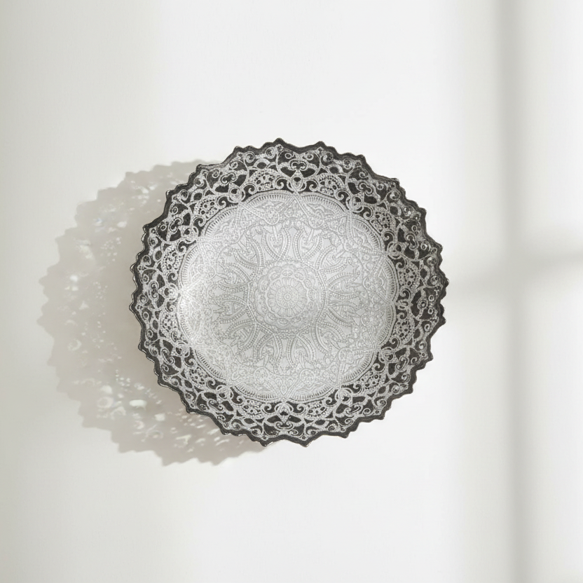 Karaca Home Kashida Dekorativt Fad – Sølv - 34 cm