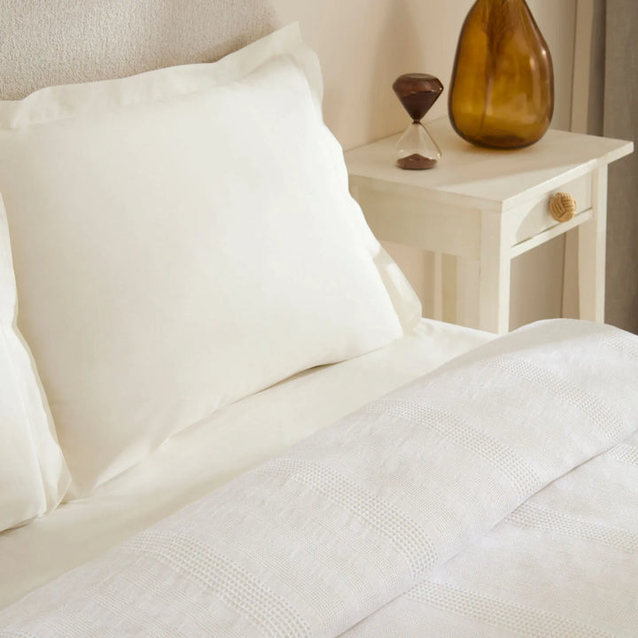 Karaca Home Layna Ecocell – Dobbeltseng Sengetæppe 200x220 cm, Råhvid