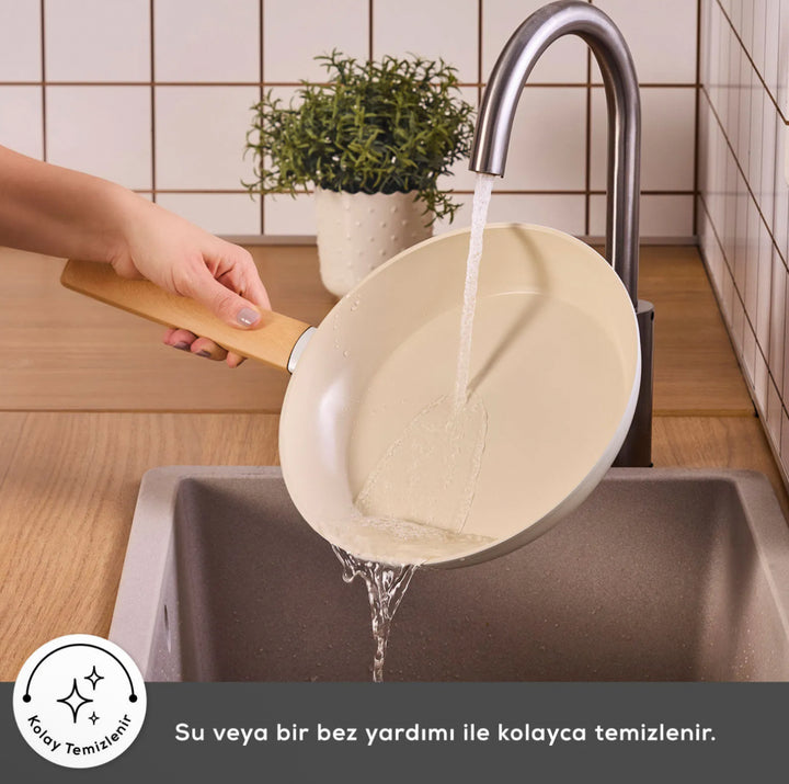 Karaca Swiss Crystal Almond Cream stegepande – 30 cm