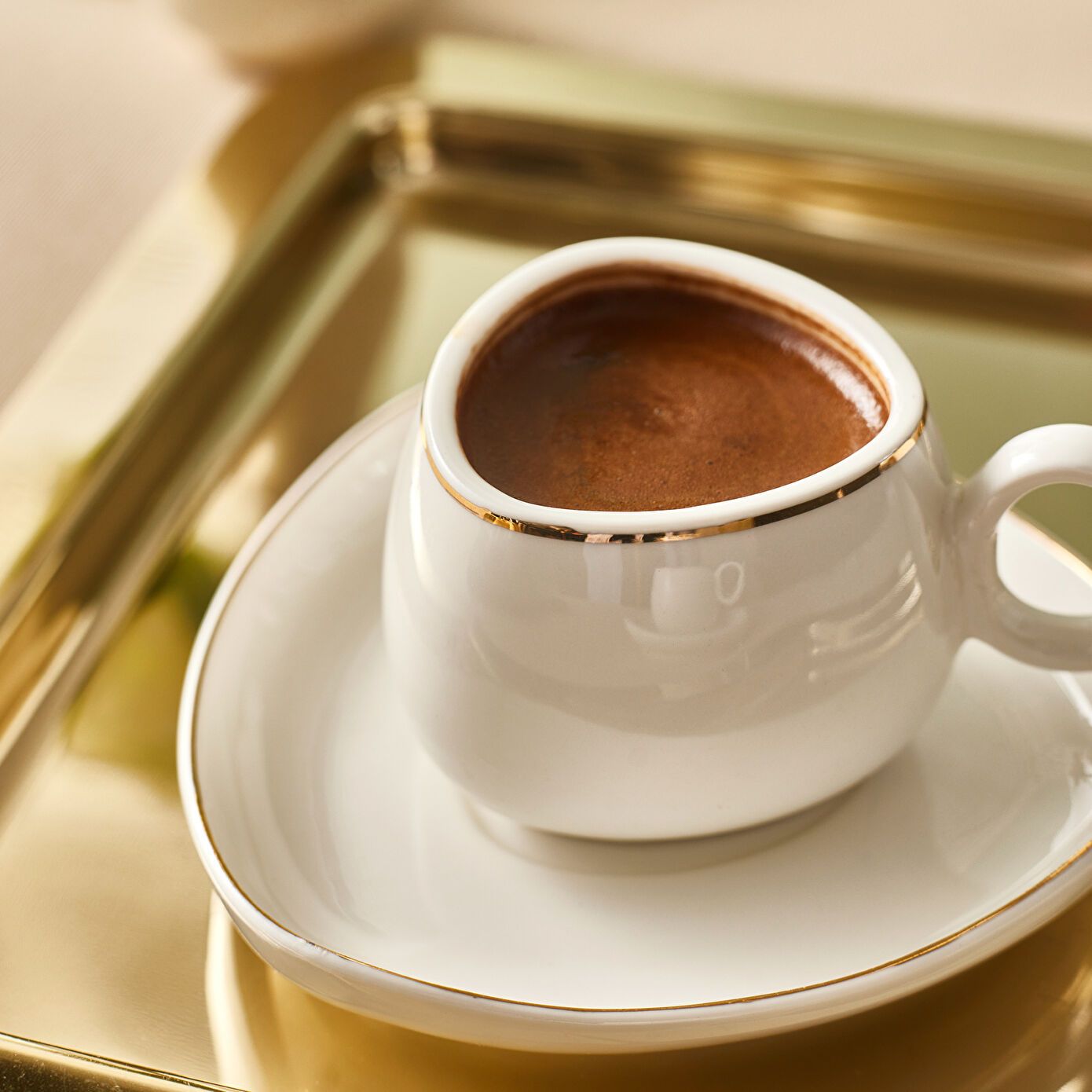 Karaca Streamline Tribe Espressosæt - til 2 Personer – 90 ml - Hvid/Guldkant