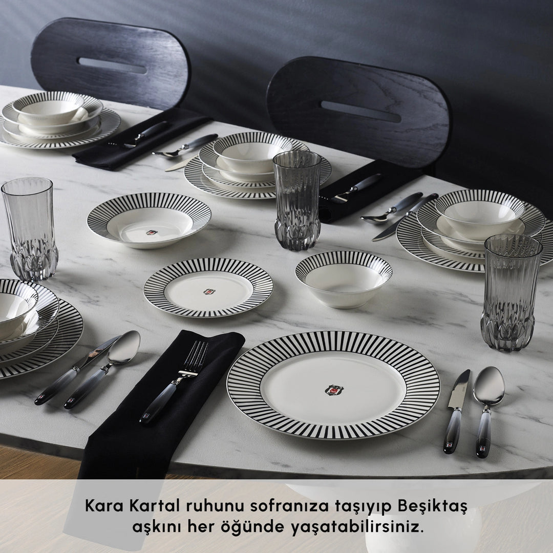 Karaca x Beşiktaş Forever Bone Spisestel – 24 Dele til 6 Personer
