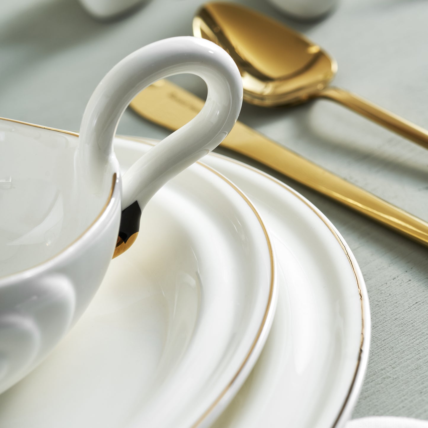 Karaca Streamline Swan Porcelæn Spisestel 22 dele 6 personer