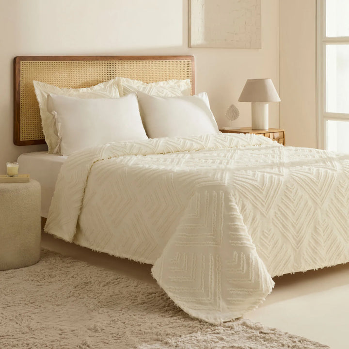 Karaca Home Velora – Dobbeltseng Sengetæppe 230x240 cm, Ecru
