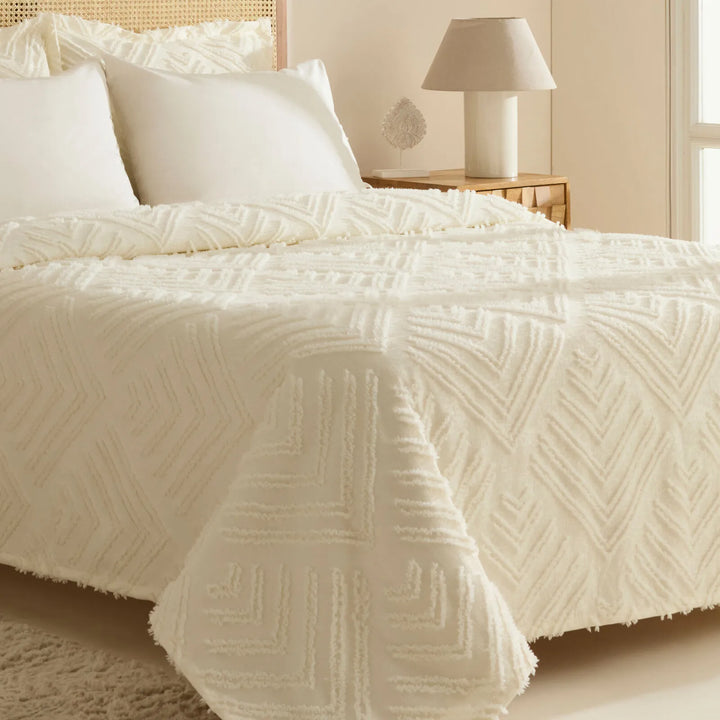 Karaca Home Velora – Dobbeltseng Sengetæppe 230x240 cm, Ecru