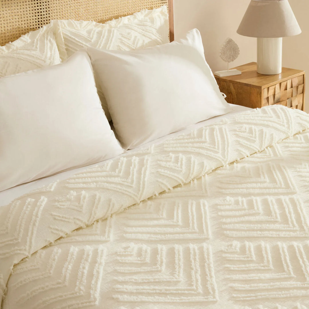 Karaca Home Velora – Dobbeltseng Sengetæppe 230x240 cm, Ecru