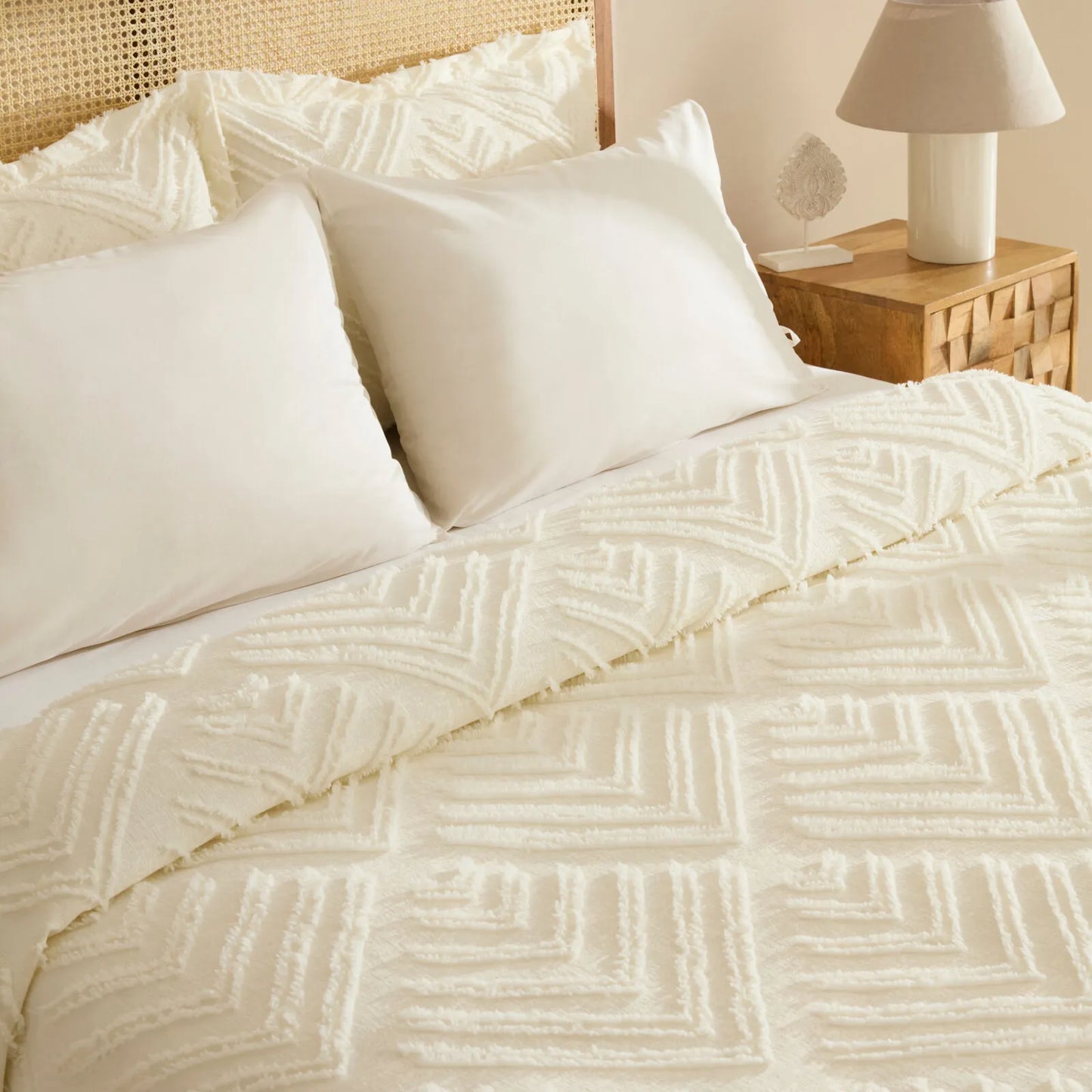 Karaca Home Velora – Dobbeltseng Sengetæppe 230x240 cm, Ecru