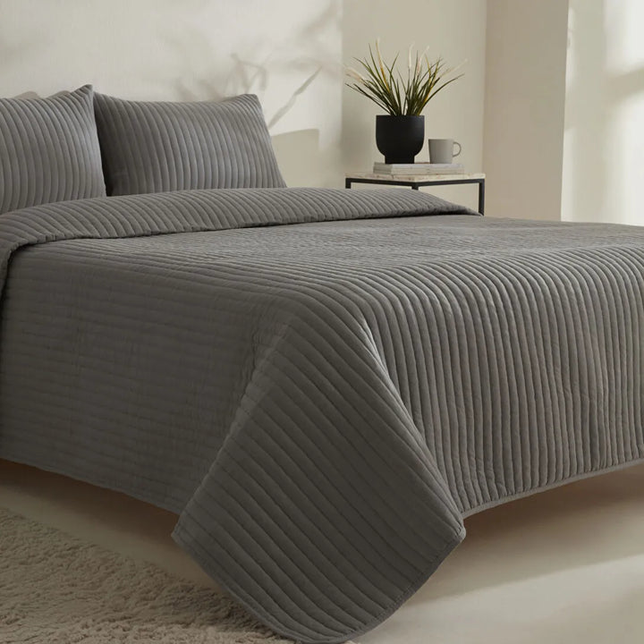 Karaca Home Elie – Dobbeltseng Sengetæppe 230x240 cm - Grå