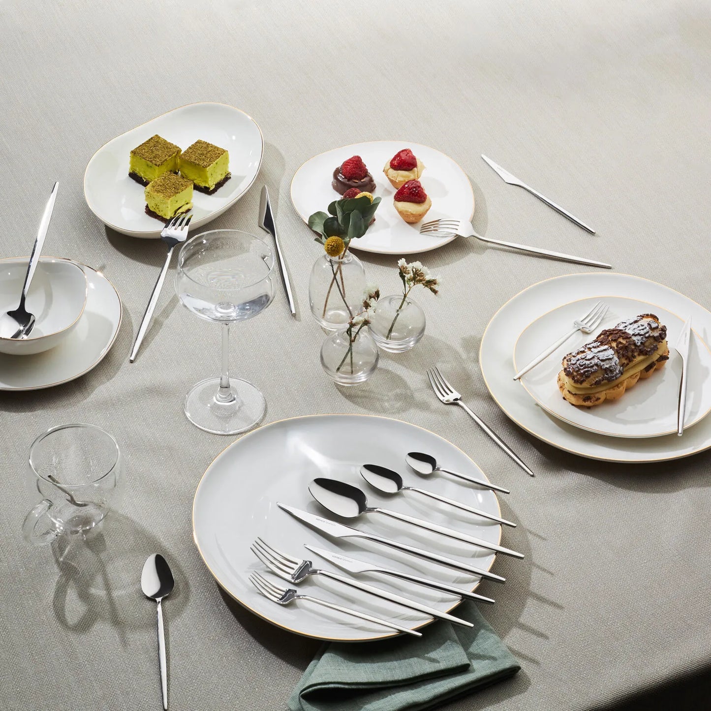 Karaca 316 Premium Moongate Sølv – Bestiksæt til 12 personer, 84 dele