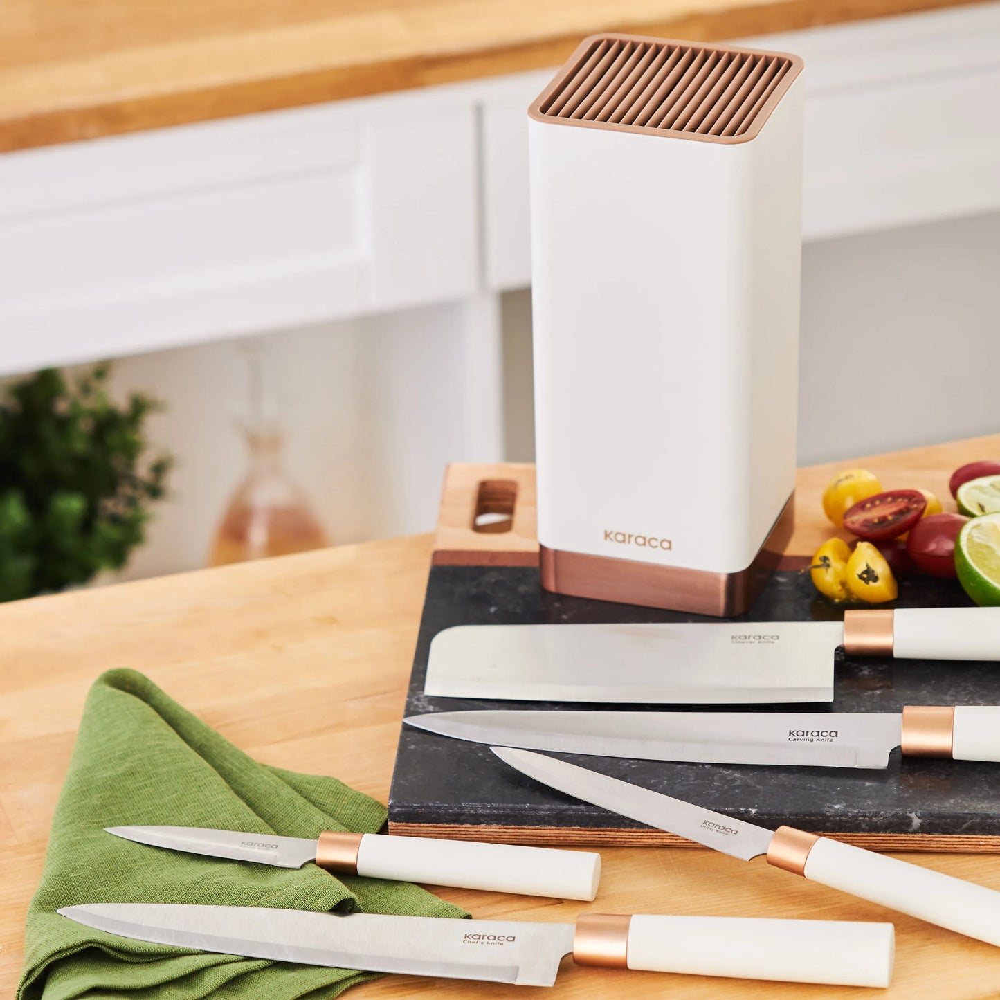 Karaca Skycut Knivsæt med Stand og Kødøkse – 6 dele – Creme