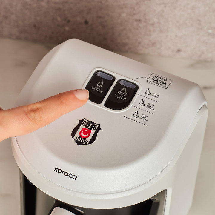 Karaca x Beşiktaş Hatır Hüps Mælkebaseret Tyrkisk Kaffemaskine - Hvid