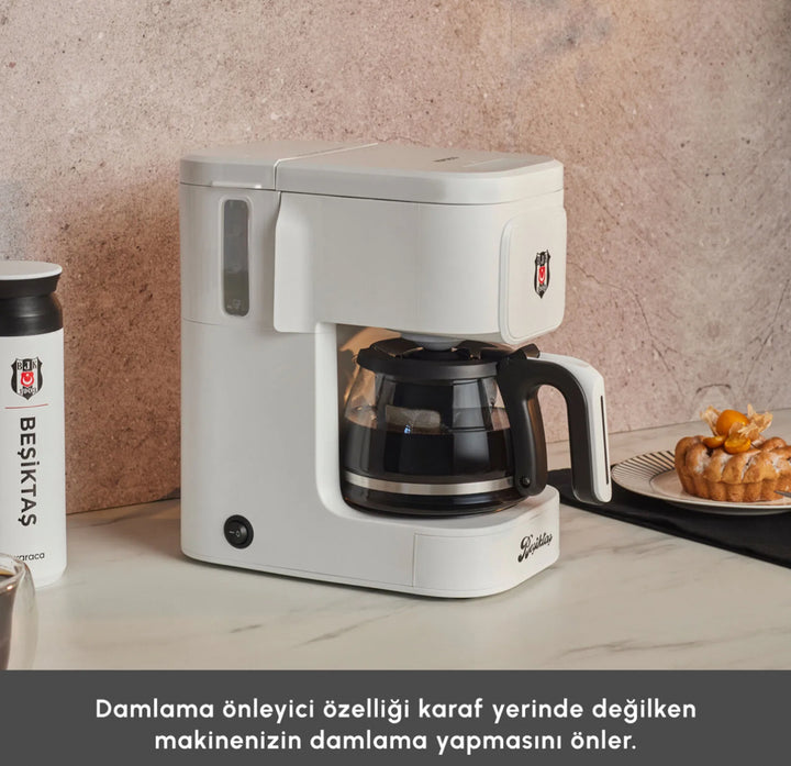 Karaca x Besiktas Just Coffee Aroma 2-in-1 Filterkaffe- og Temaskine - Hvid