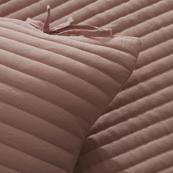 Karaca Home Elie – Dobbeltseng Sengetæppe 230x240 cm - Rose