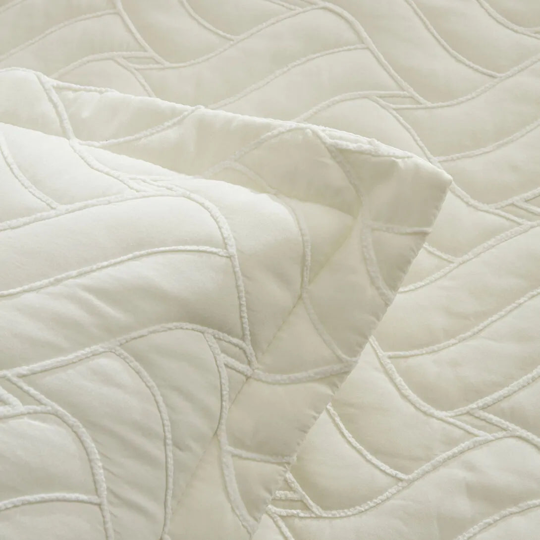 Karaca Home Vega – Dobbeltseng Sengetæppe 240x260 cm - Hvid