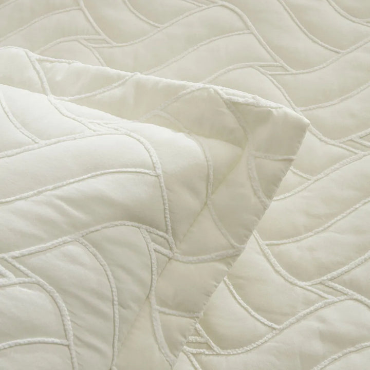 Karaca Home Vega – Dobbeltseng Sengetæppe 240x260 cm - Hvid