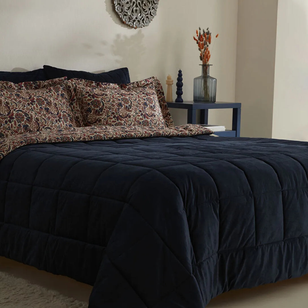 Karaca Home Cassie Luxury Comfort Sæt – Dobbeltseng Sengetæppe 240x260 cm - Navy
