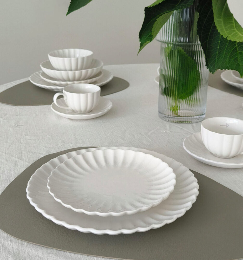 Almina Daisy Porcelænssæt til 6 personer - 26 dele - Hvid