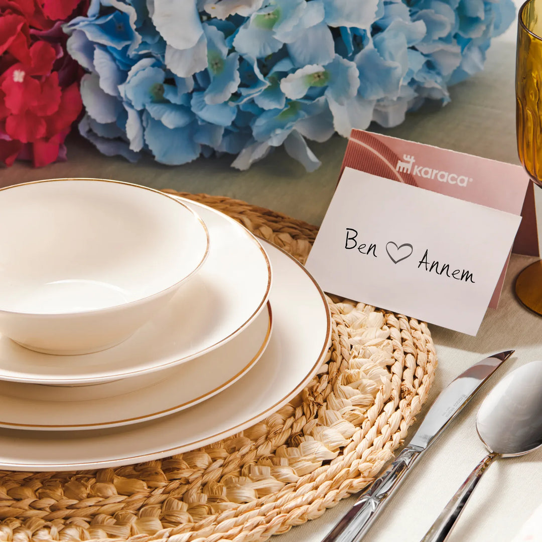Karaca Rebeca Porcelænssæt Guldkant - 24 dele 6 personer