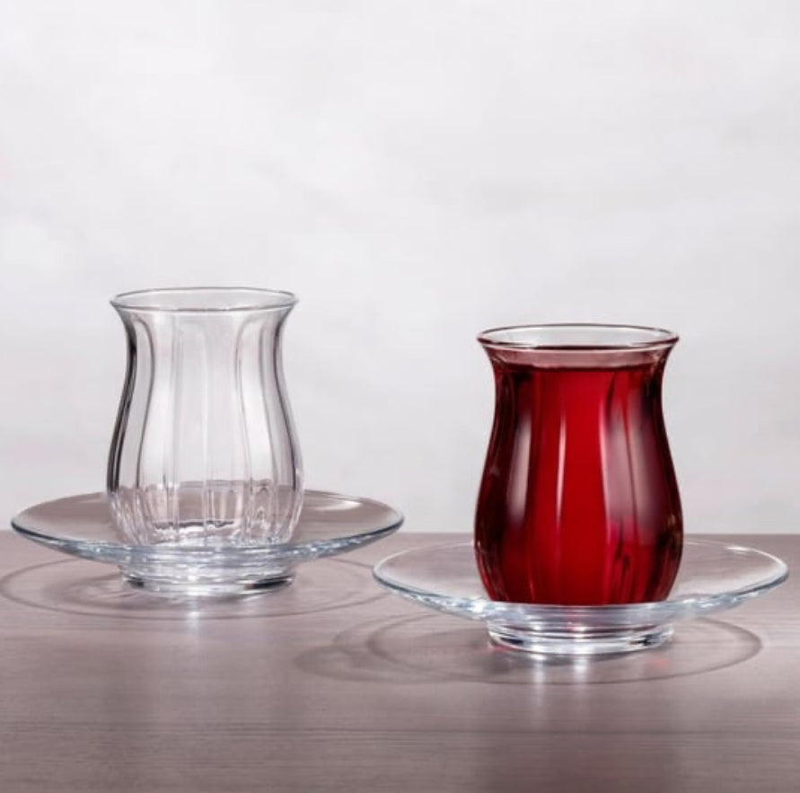 Te Glas Sæt 12 Dele 6 glas og 6 underkopper- fra Pasabahce Linka - Løven Home