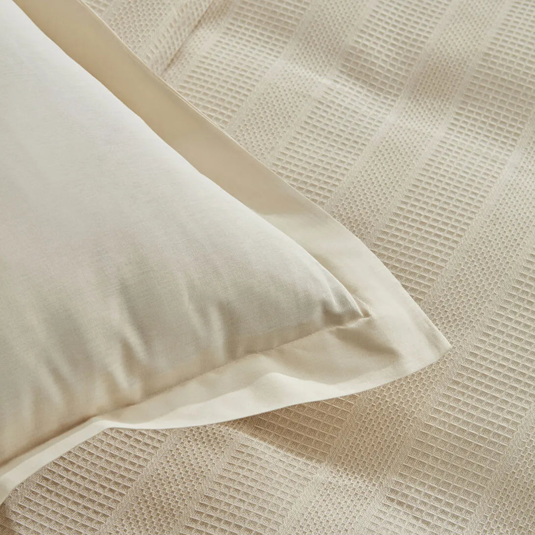 Karaca Home Aurora – Dobbeltseng Sengetæppe 240x260 cm - Krem