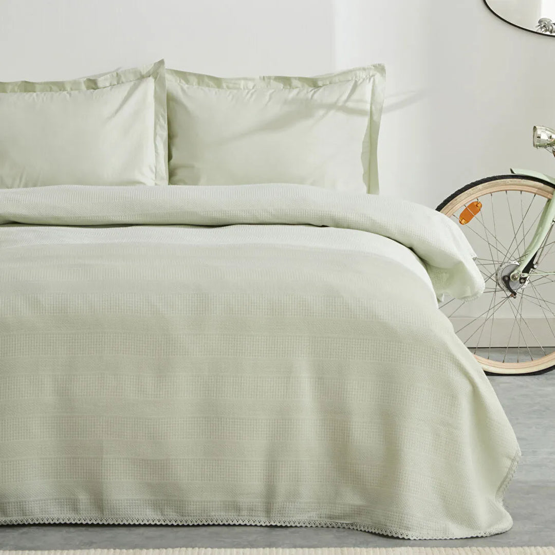 Karaca Home Aurora – Dobbeltseng Sengetæppe 240x260 cm - Mint