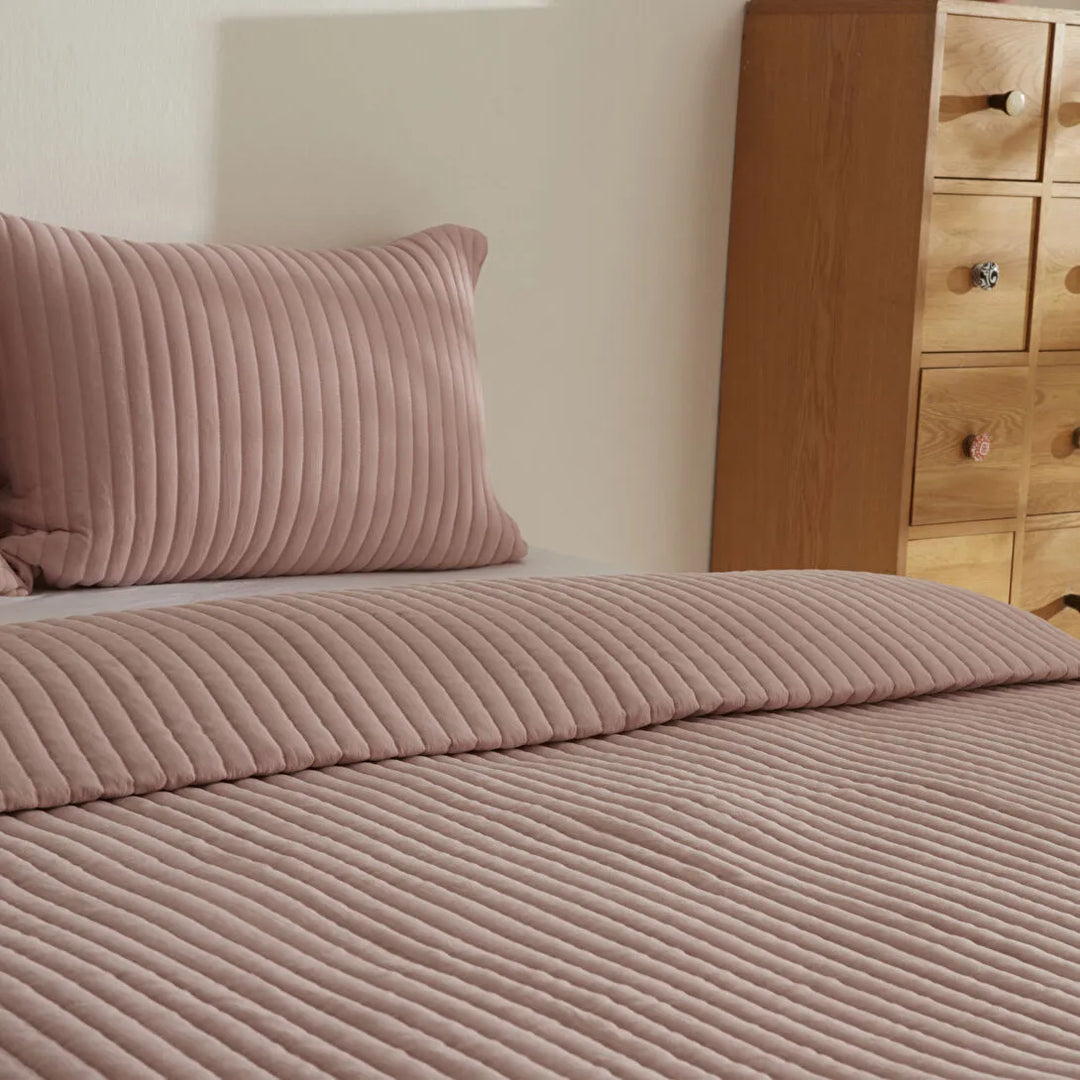 Karaca Home Elie – Dobbeltseng Sengetæppe 230x240 cm - Rose