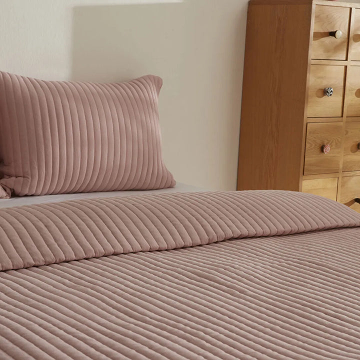 Karaca Home Elie – Dobbeltseng Sengetæppe 230x240 cm - Rose