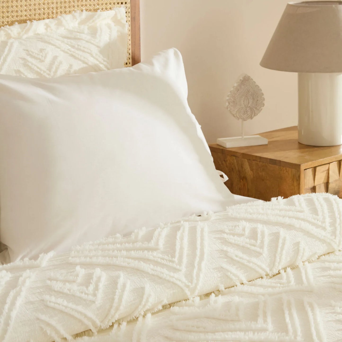 Karaca Home Velora – Dobbeltseng Sengetæppe 230x240 cm, Ecru