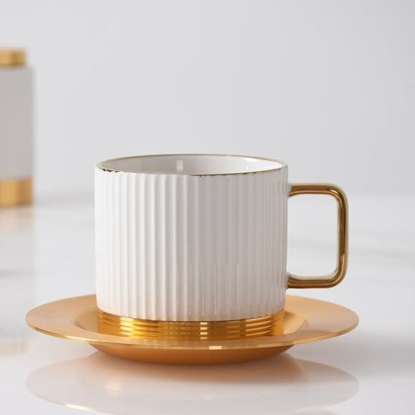 Porcelæn/Metal Kaffekoppesæt 12 dele | Stribet Hvid/Guld