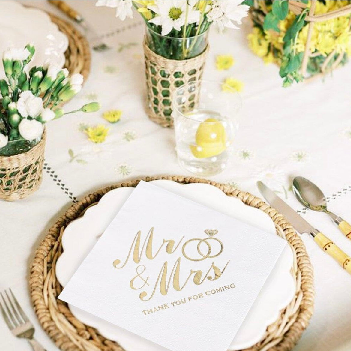 Bryllupsservietter 100 stk. 13x13 cm - Mr & Mrs - Hvid/Guld