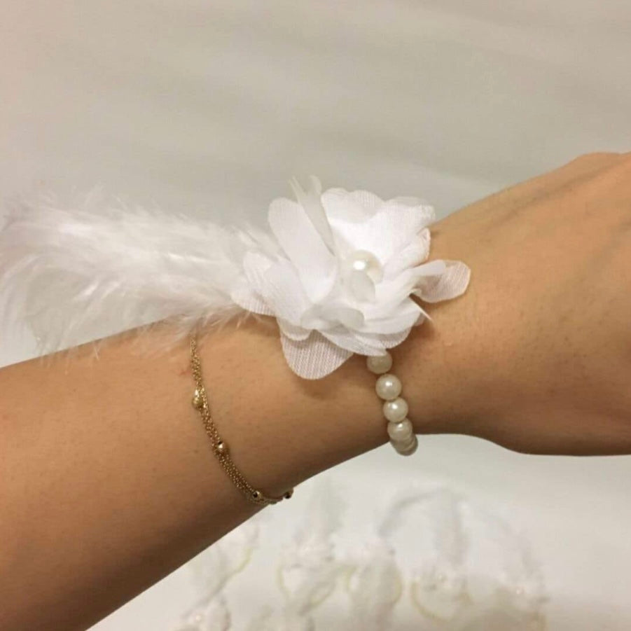 Brudepige Perle/Fjer Armbånd 10 Stk. Rød/Grøn/Burgundy/ Off White