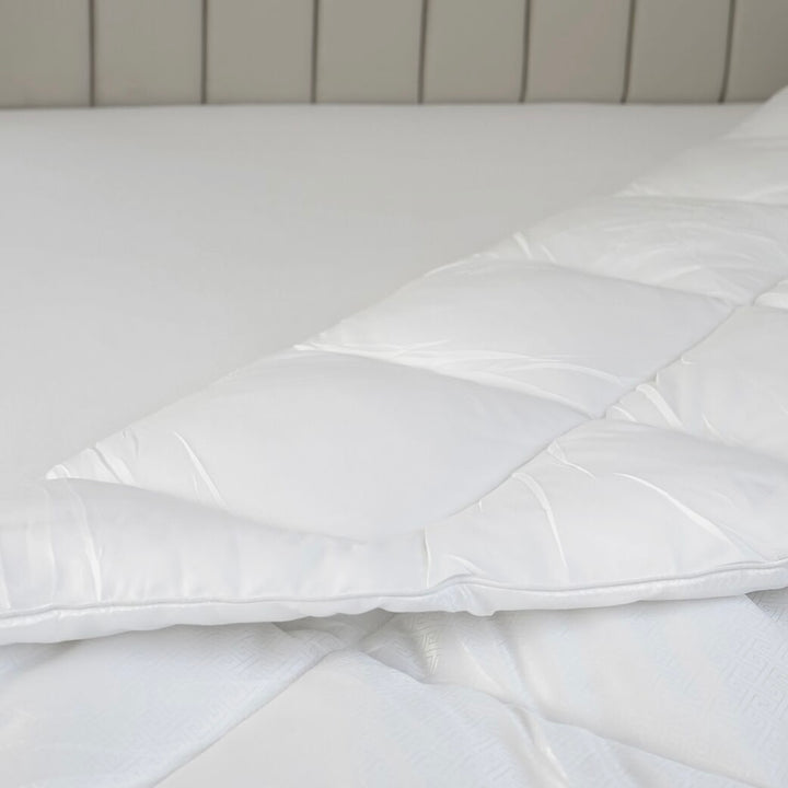 Helårsdyne Polybomuld 135x200 cm Hvid - Pimoliza