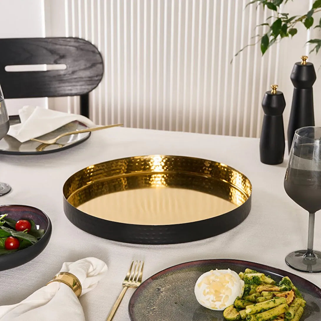 Karaca Home Arven Serveringsbakke – Eksklusiv Guld & Sort Design (35 cm)