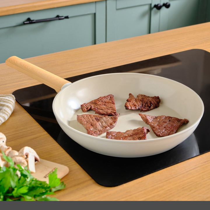 Karaca Swisscrystal Stegepande | 24 cm – induktionsbund