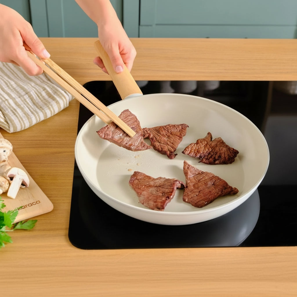 Karaca Swisscrystal Stegepande | 24 cm – induktionsbund