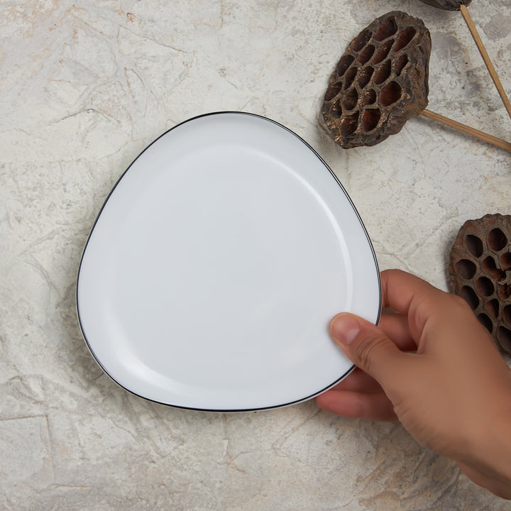 Karaca Sky Sortkant Desserttallerkensæt | 6 personer – 18 cm