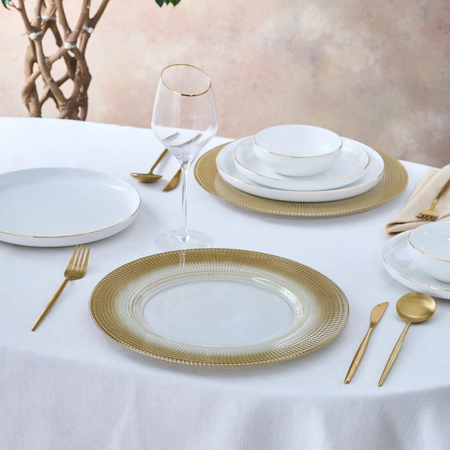 Karaca Home Marisa Dekorativt Glasfad/Dækkeserviet – Guldglitter - 33 cm