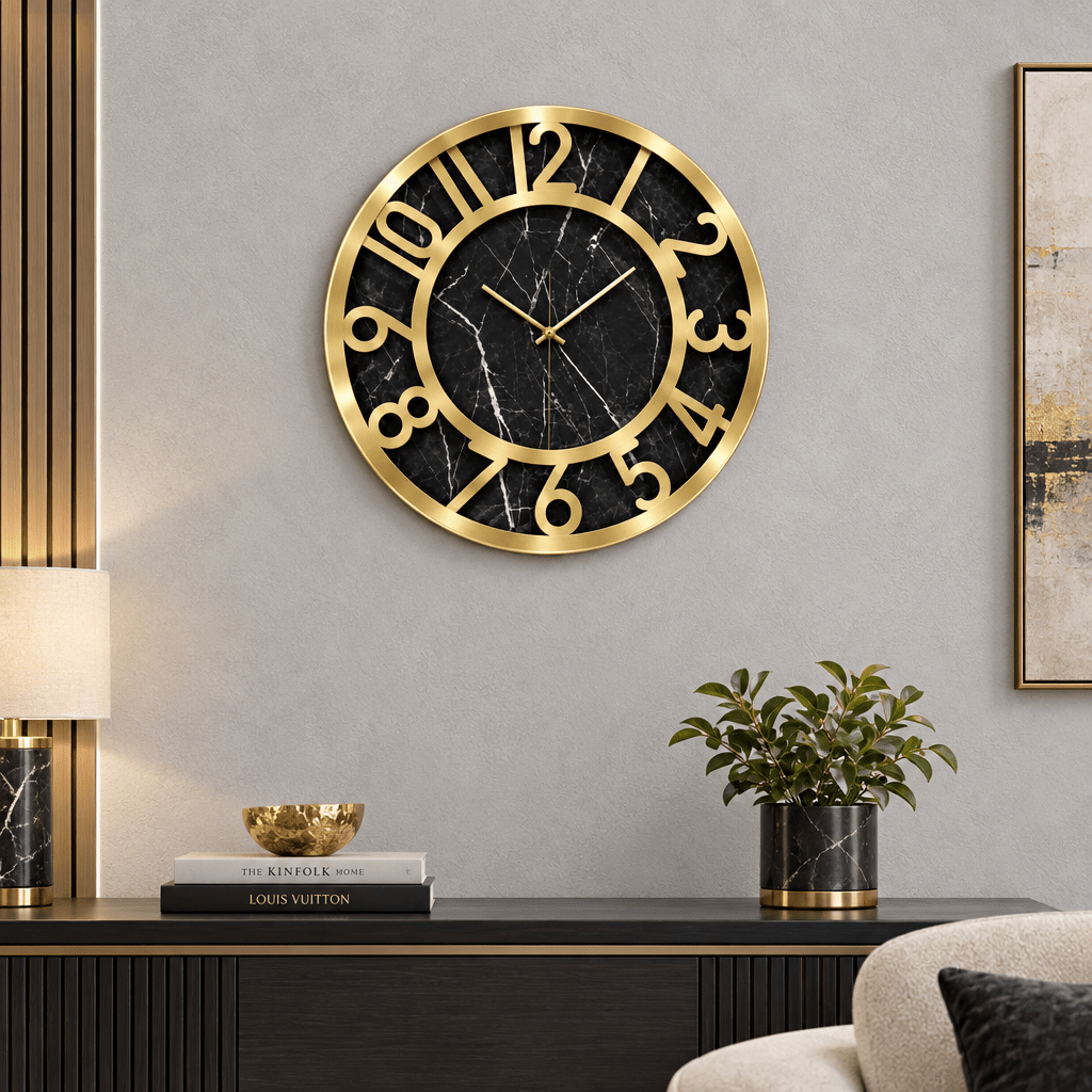 Almina - Vægur - 40 cm | Sort/guld marmorlook - Løven Home