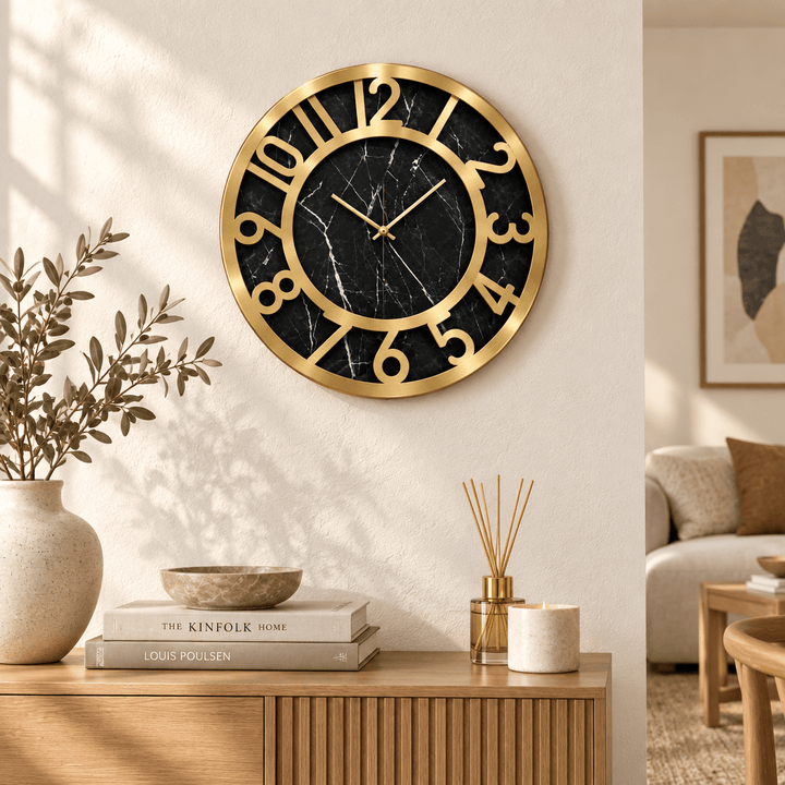 Almina - Vægur - 60 cm | Sort &amp; Guld marmorlook - Løven Home