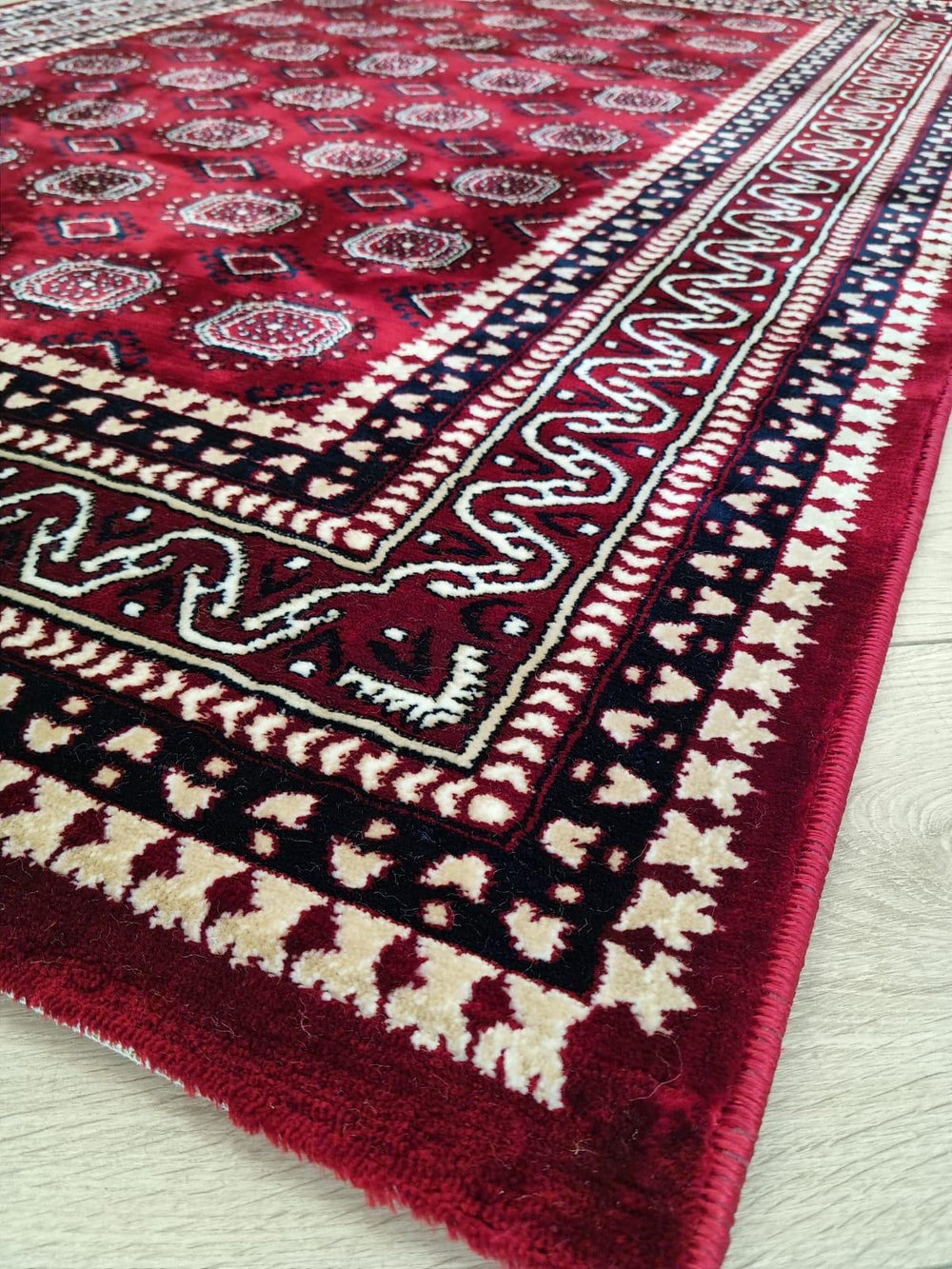 Aura - 0638 Rød - Løven Home