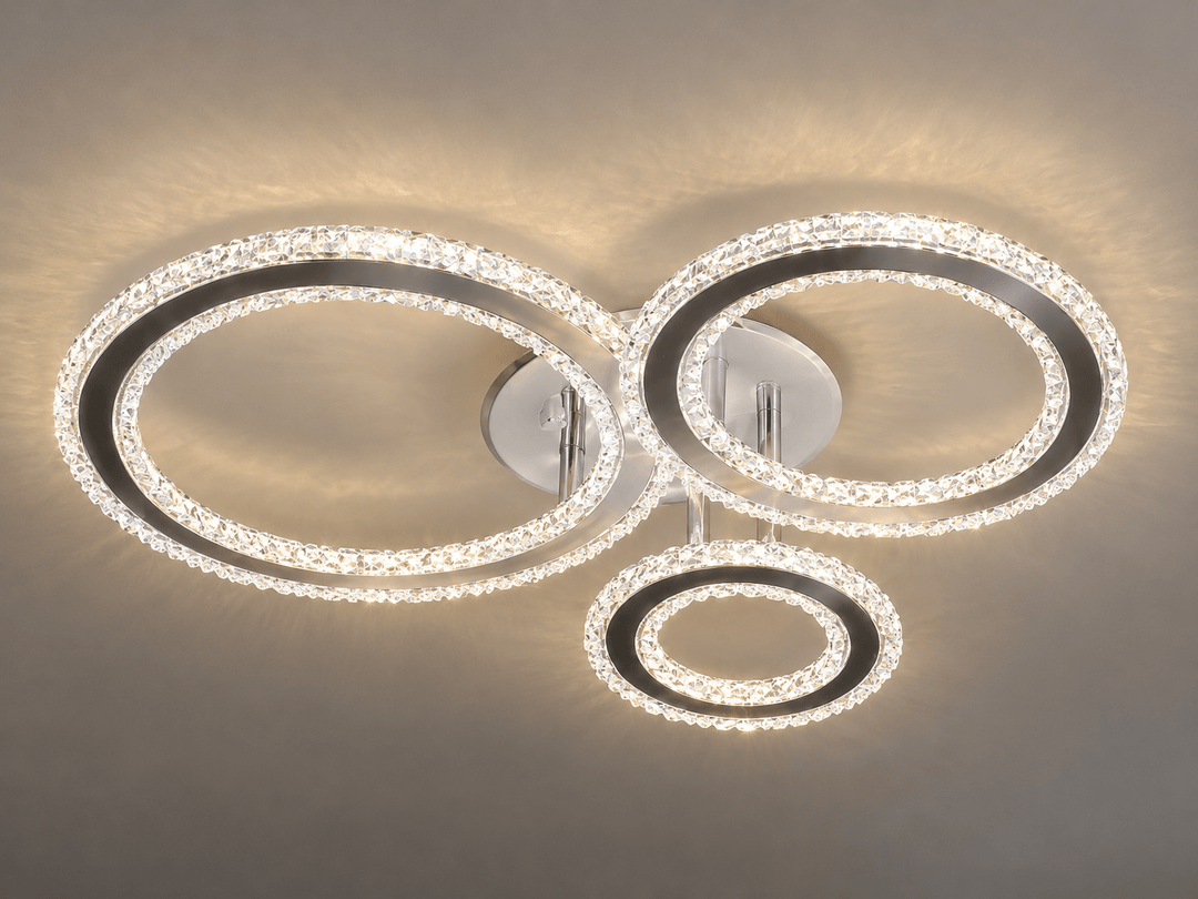 Elegant LED loftlampe med krystaller – 3 ringe - Løven Home