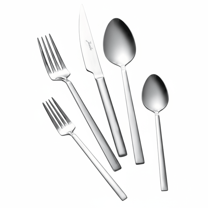 Jumbo 1800 Bestiksæt 60 dele til 12 personer - Løven Home